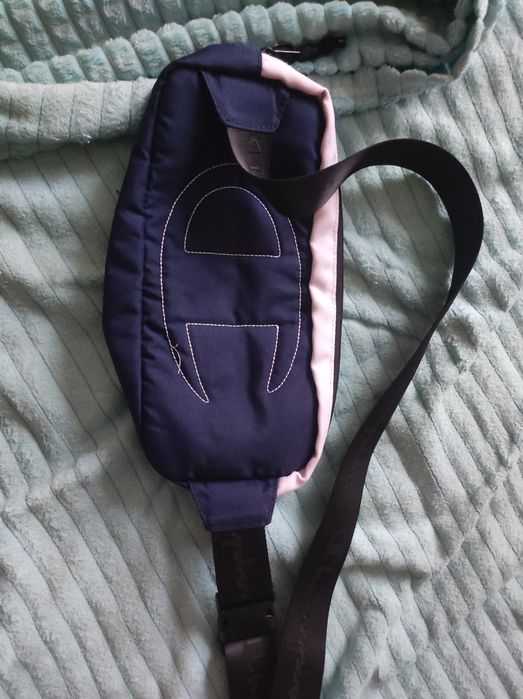 Продается сумка бананка