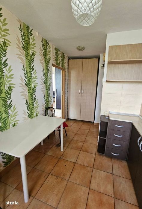 Apartament 2 camere /balcon inchis Piata Bucuresti