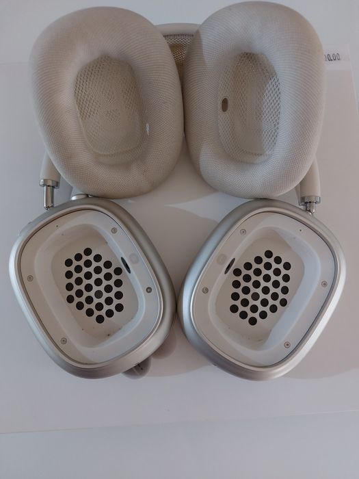 Apple airpods max starlight
