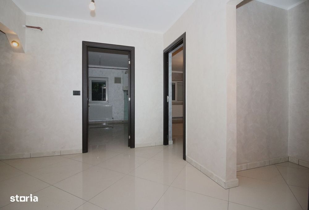 3 Decomandate Tipografilor Recent Renovat 68 mp Utili Parter