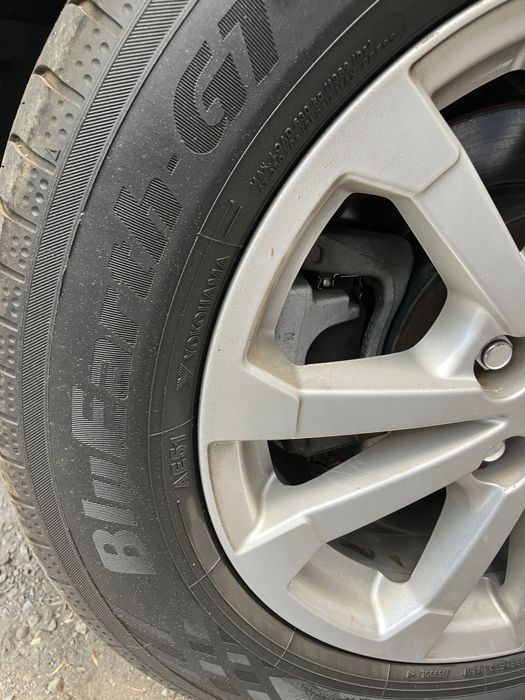 Yokohamа, първокласни японски гуми Yokohama BluEarth-GT AE51, 16 цола, Дот 18 седмица 2024 година