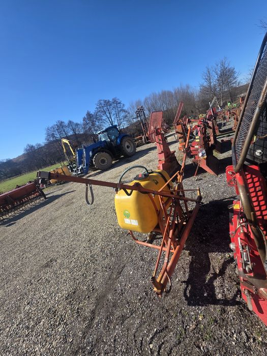 Bazin 350 litri  instalatie de erbicidat  cu brate 8 metri