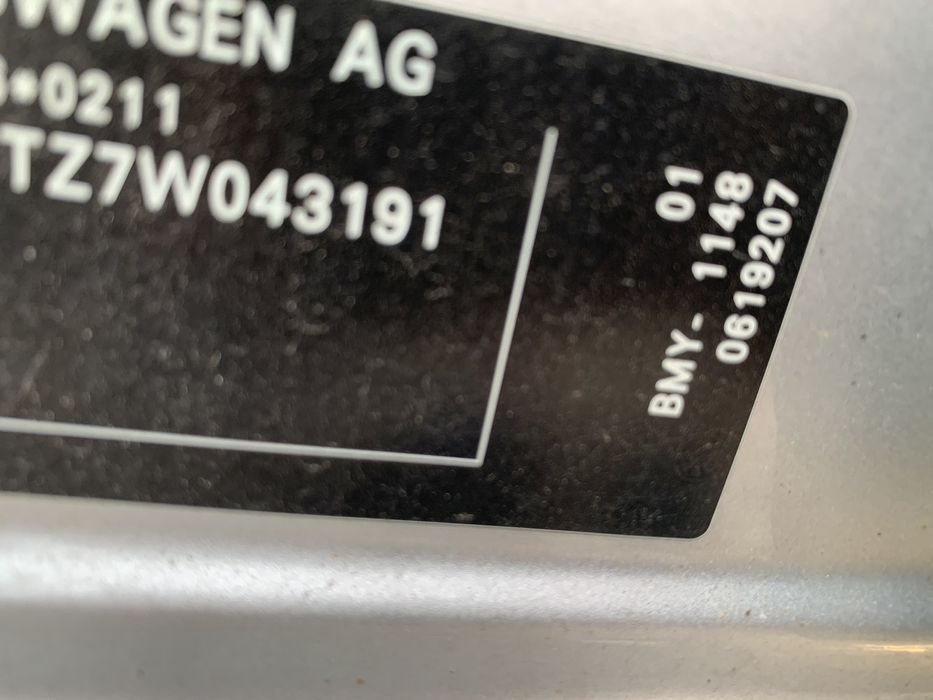 Фолксваген Туран 1.4 tsi  2008 год на част