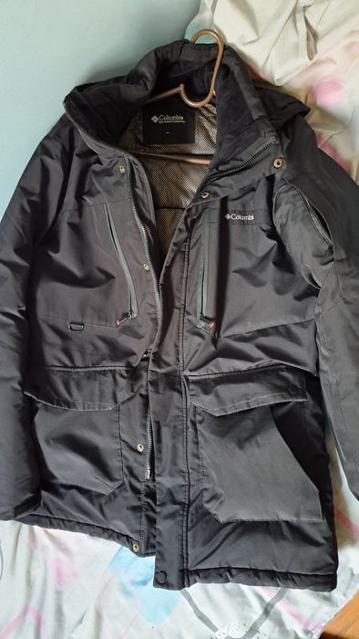 Продам куртку очень теплая Columbia
