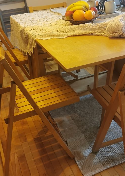 Masa pliabila cu 4 scaune