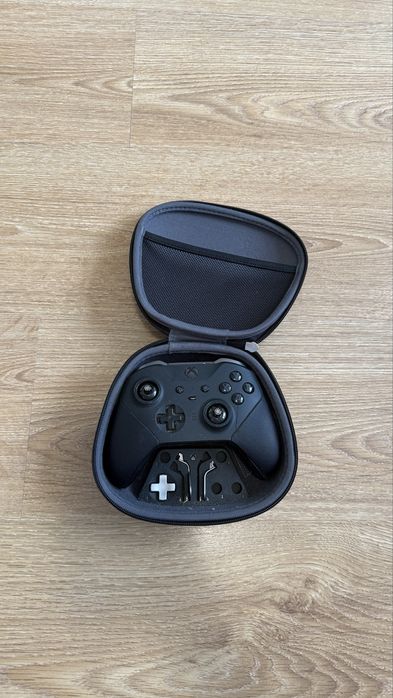 Controller Xbox Elite Series 2, pentru PIESE!