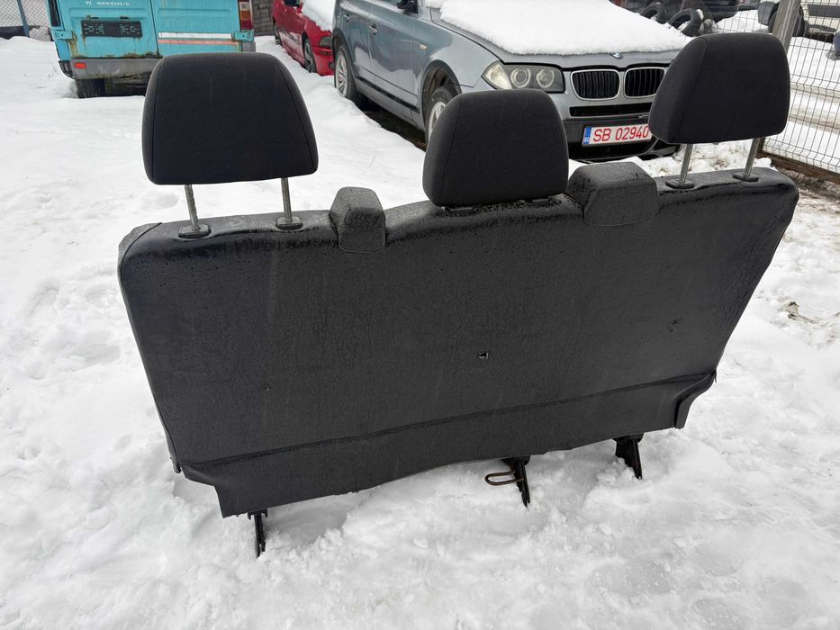 Bancheta spate scaun cu 3 locuri Mercedes Vito Viano W639 An 2005-2014