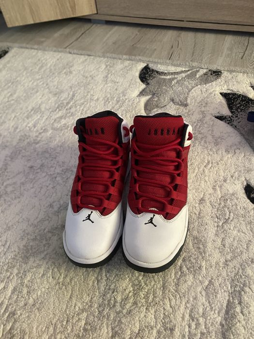 vand jordan max aura red