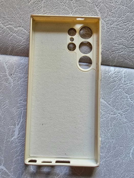 Продам чехол на Samsung S24 Ultra