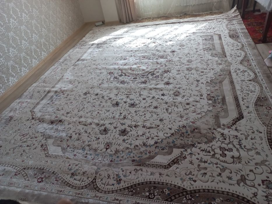 Ковер бежевый  5 на 4