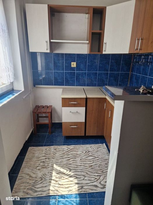DE INCHIRIAT Apartament 1 camera, etaj 2 - zona Calea Buziasului