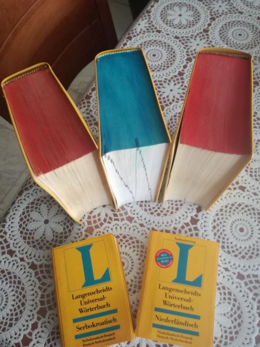 Речници 5бр цената е за всички