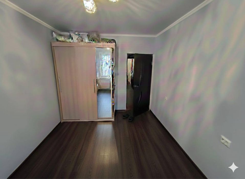 Продам трехкомнатную квартиру