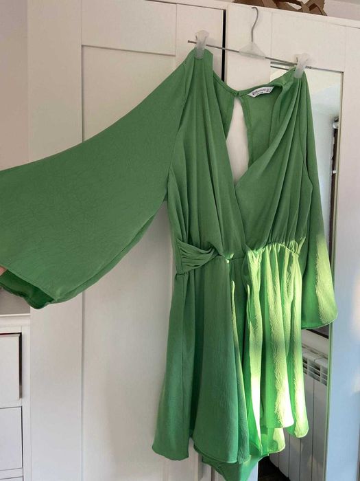 Rochie Stradivarius , S