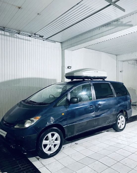 Toyota эстима 2002