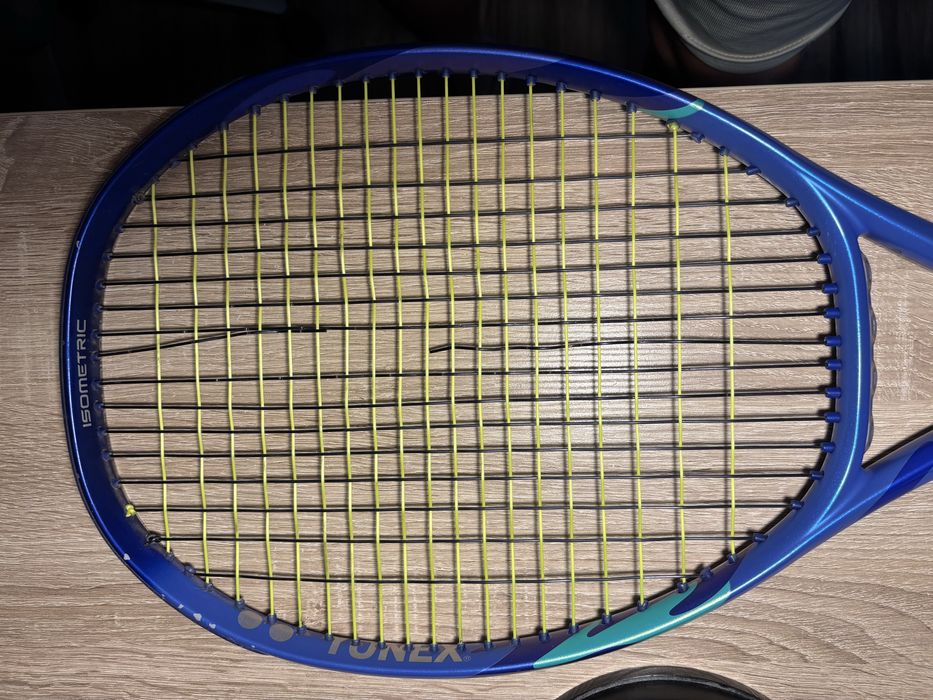 Rachete Yonex e-zone 98 L, 2025, Maner 2