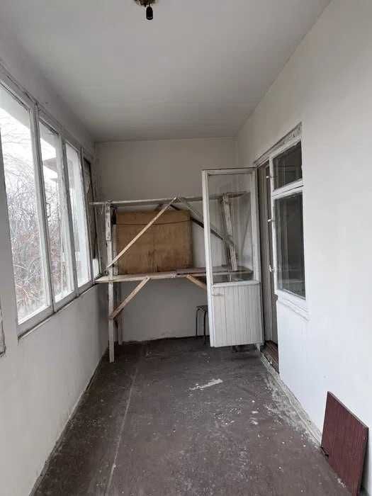 Срочно продается 3\3\5 Юнусабад 10 квартал 11 дом удвоенный зал !!