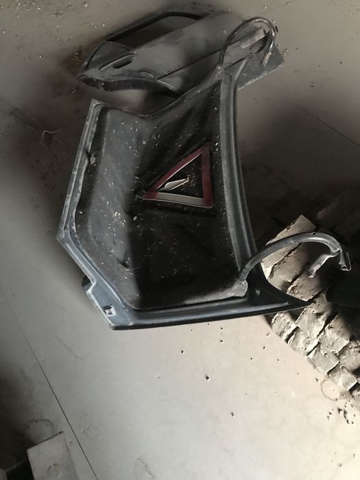 Kuzof detallari Mers W124