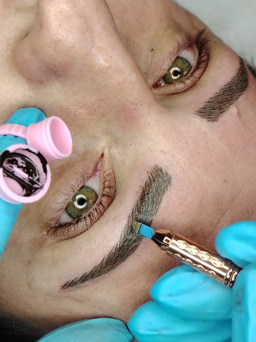 Servicii micropigmentare Ploiești