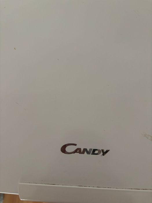 Vând lada frigorifica mica ,preț fix 600 Ron ca nou