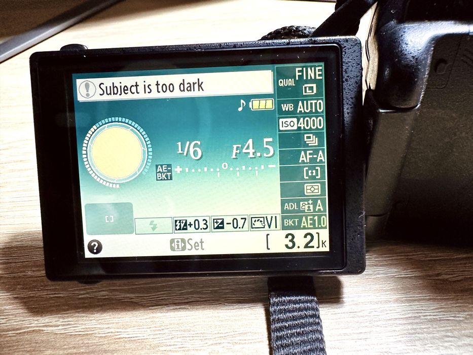 Nikon D5100 impecabil | 10k cadre | 18-55 VR + geantă