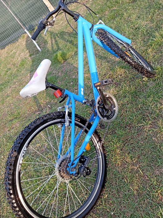 Vând bicicletă blue
