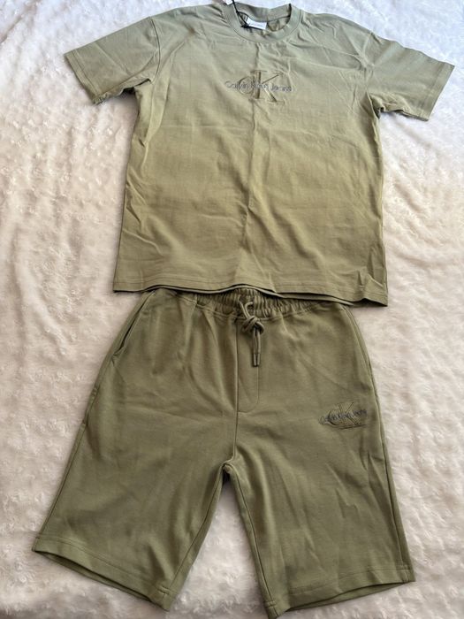 Лятен комплек размер ,L'