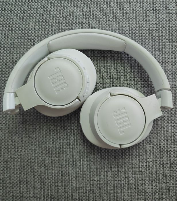 Casti Jbl TUNE700BT