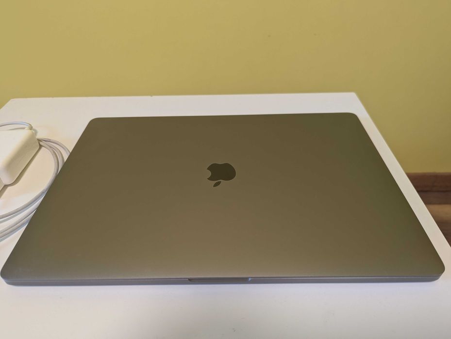 Mac Book Pro (16-inch, 2019) - Touch bar