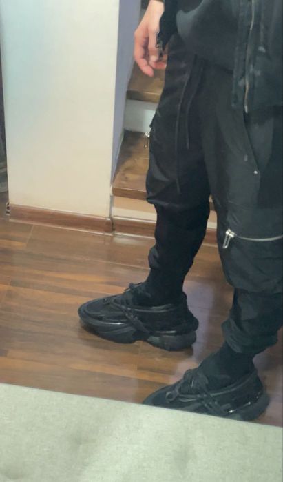 Vand pantaloni vagabodn Studio