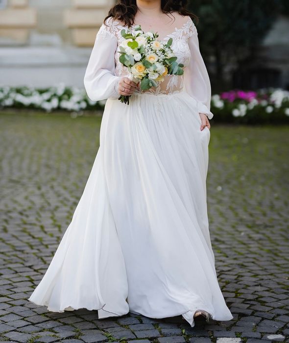 Rochie de mireasa (O fapta buna impreuna)