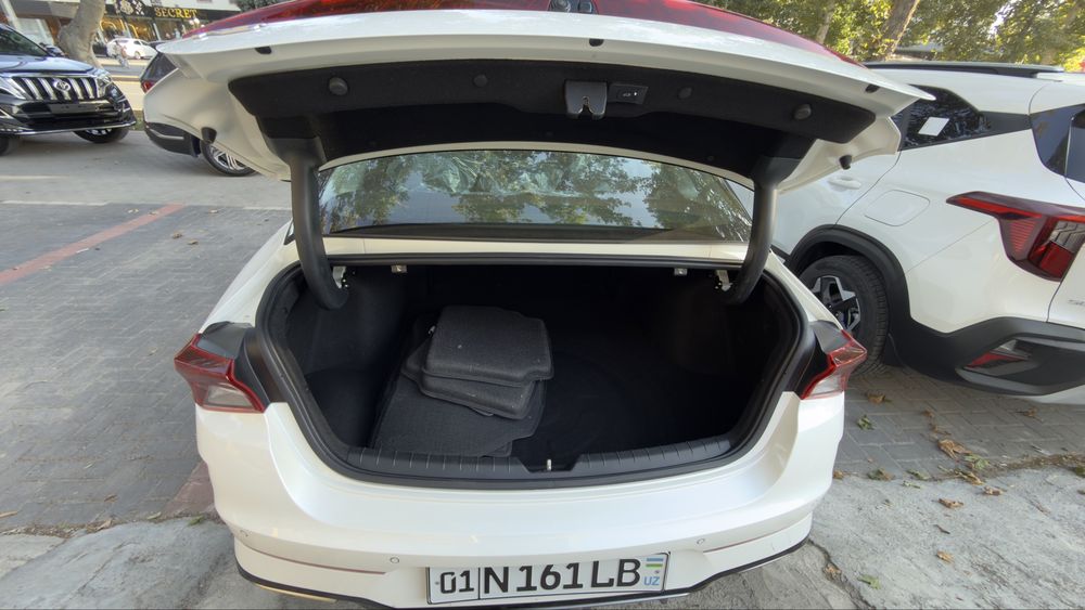 Kia K5 2021/22 yil