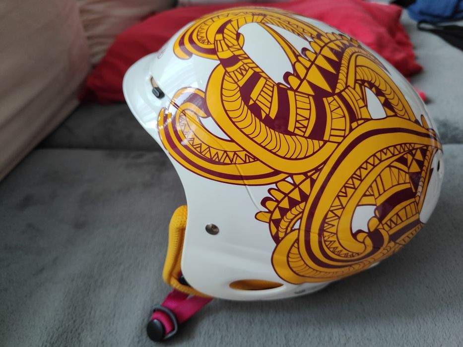 Ски / сноуборд каска