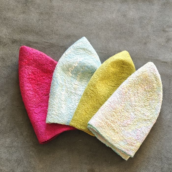 Шапочки из войлока