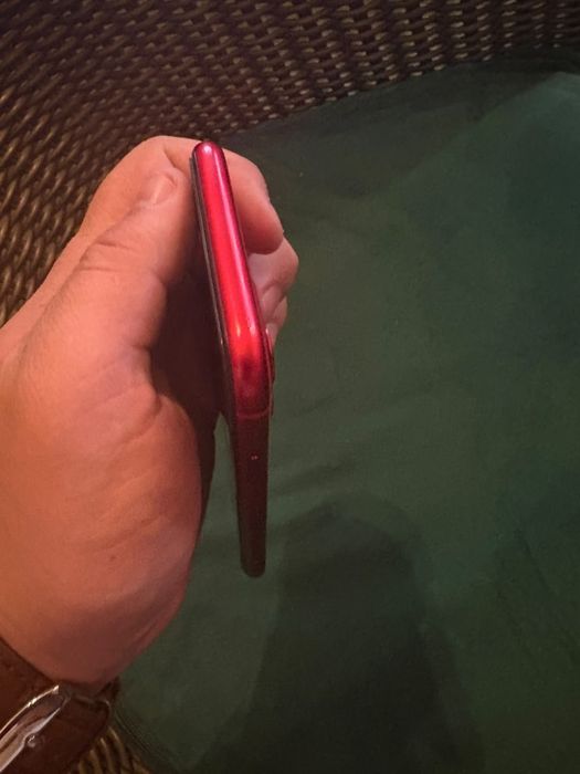 Продам Iphone 11