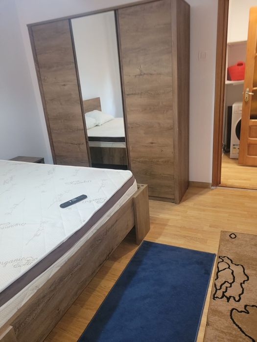 Inchiriez 2 camere parter