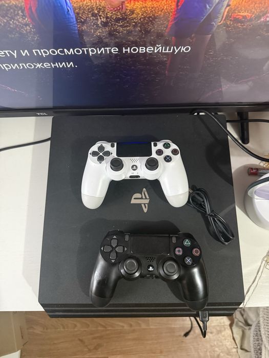 Продам PS4 Pro 1TB