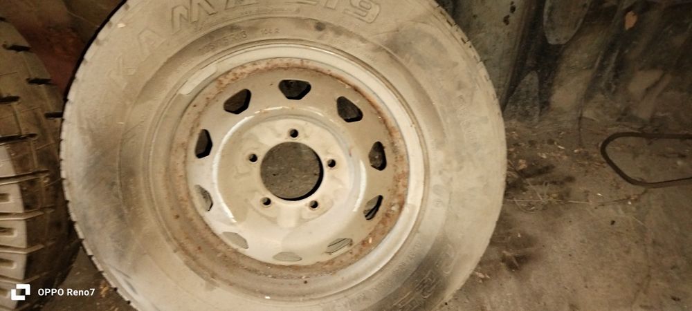 Шины с дисками в хорошем состоянии