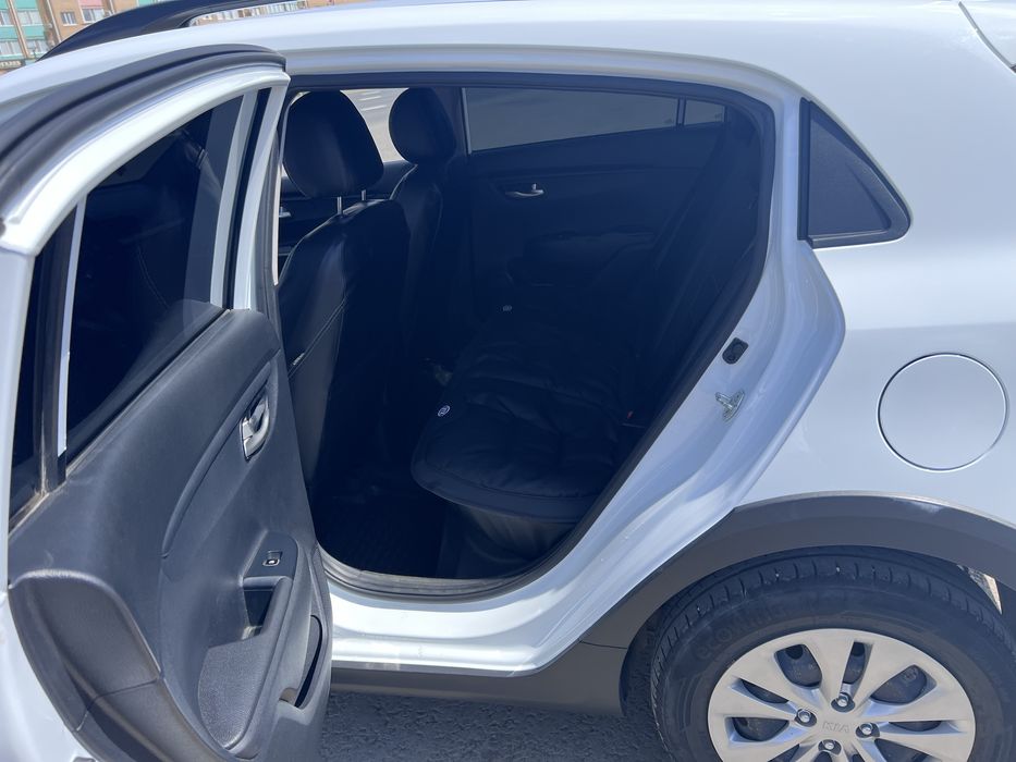 Продам kia Rio X-line 2020