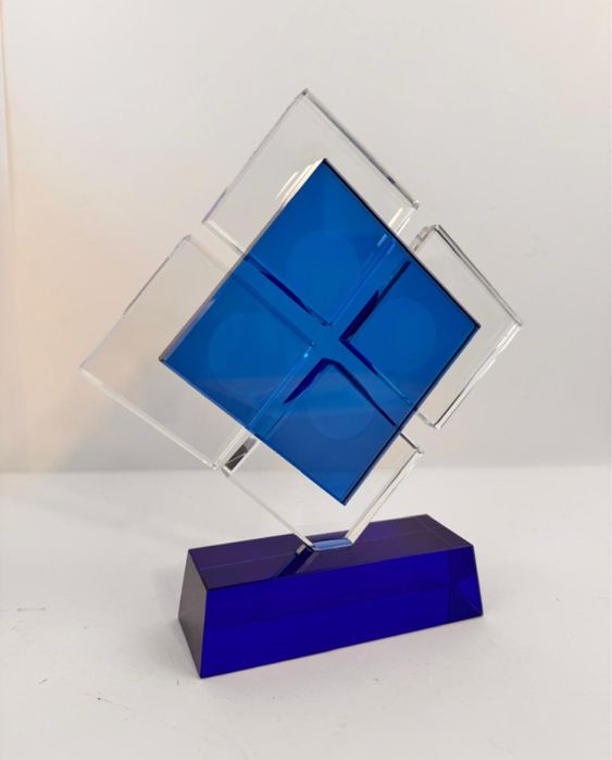 Статуэтка кубки медаль награды