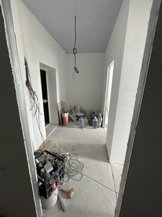 Uy sotladi 33 kv