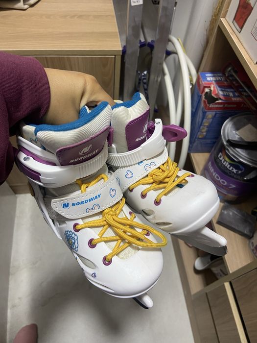 Продам детские коньки