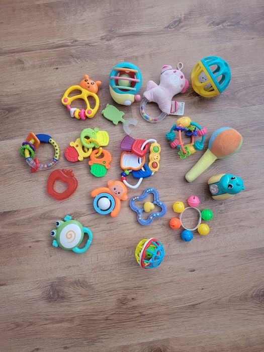 Jucarii zornaitiare si pentru dentitie