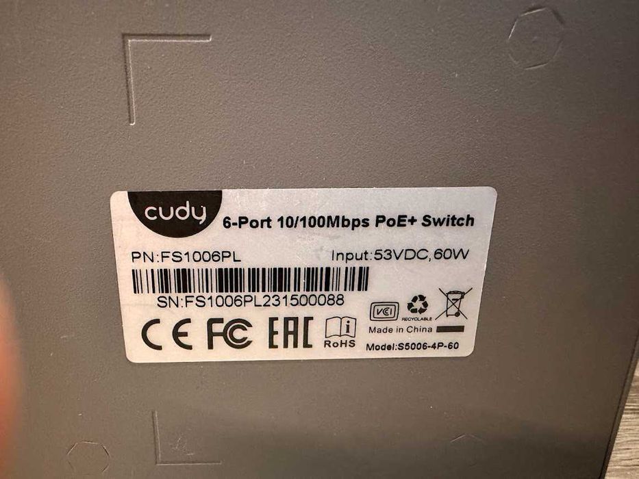 Pachet Switch-uri Gigabit TP-Link și Switch PoE Cudy