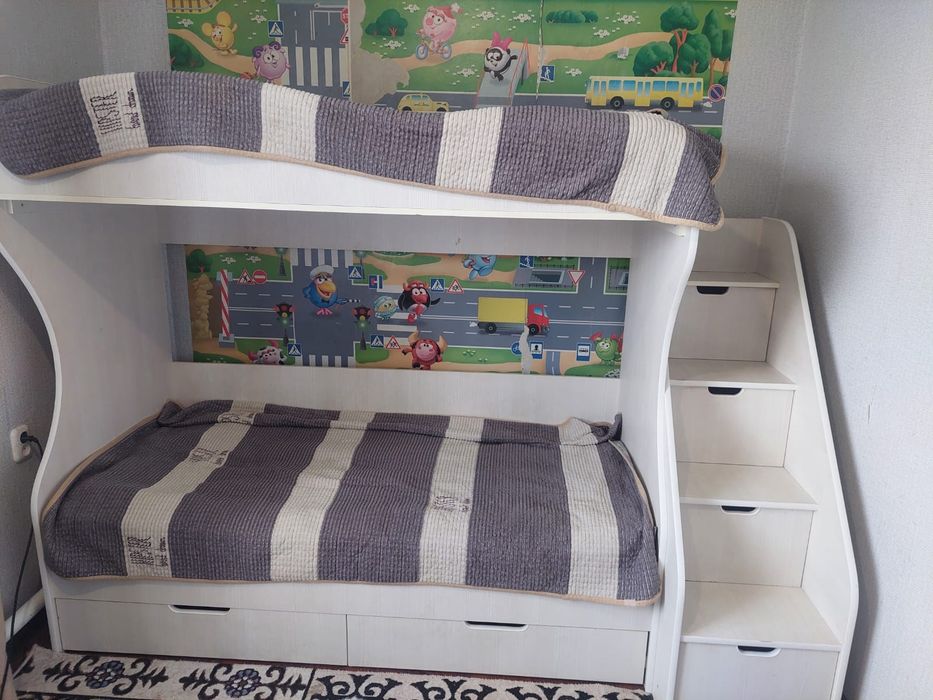 Продам двухяросную кровать