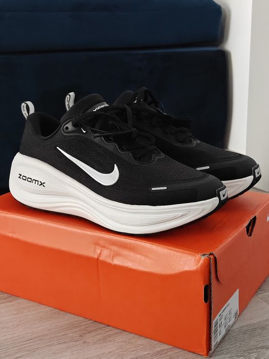 Nike Vomero Plus 43