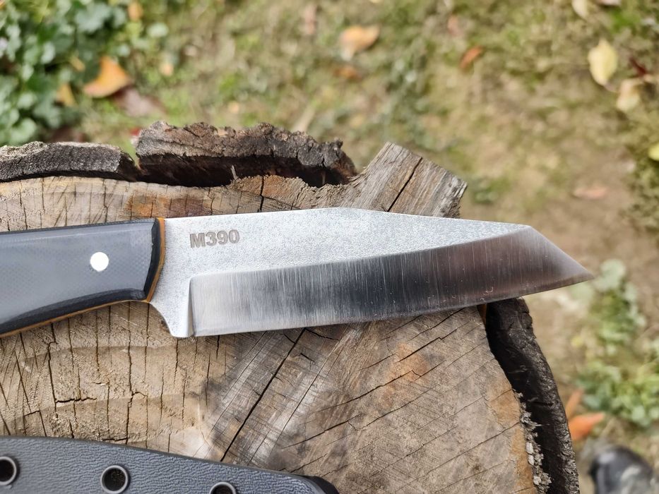 Нож от премиум стомана