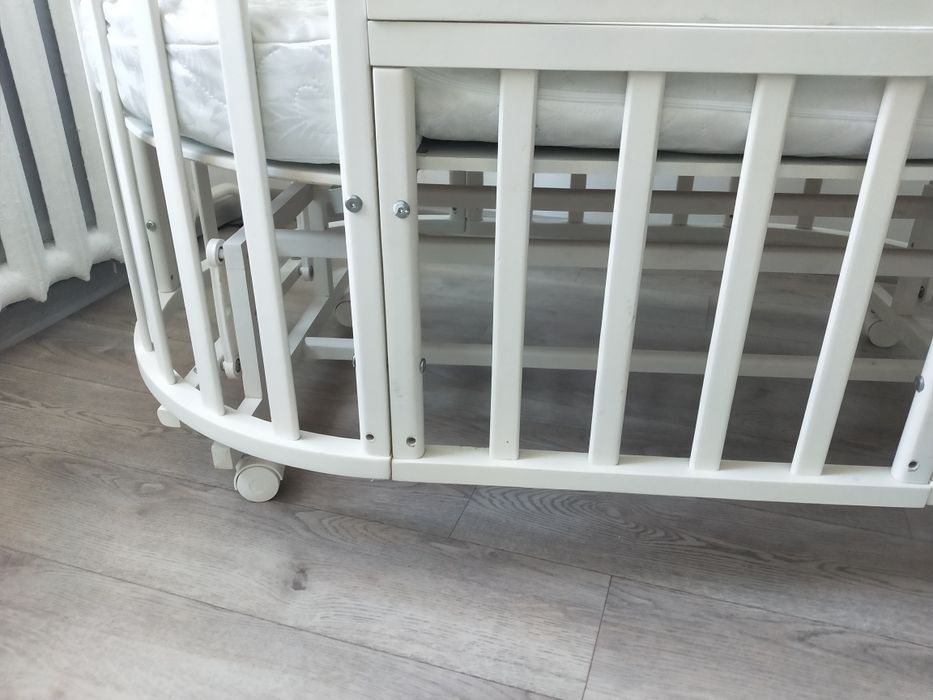 Детская кроватка универсальная