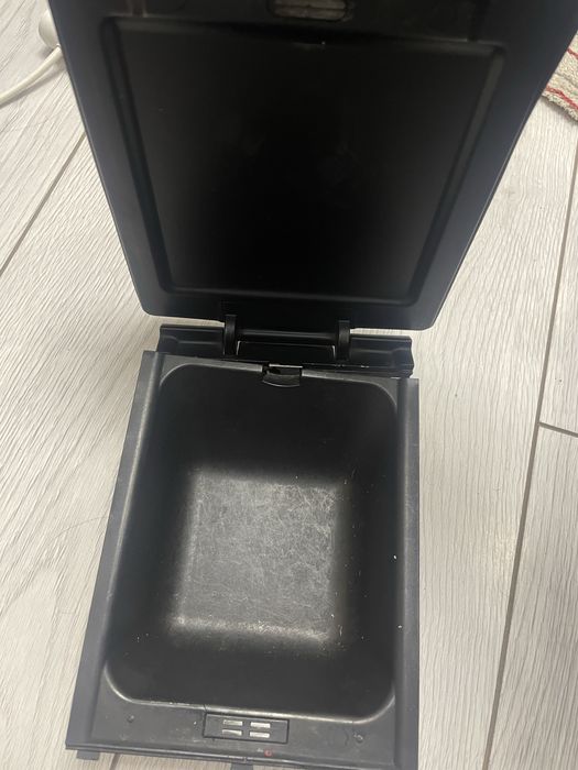 Продам подлокотник е39