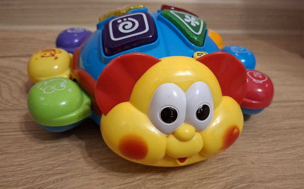 Лот от 4 интерактивни музикални икрачки